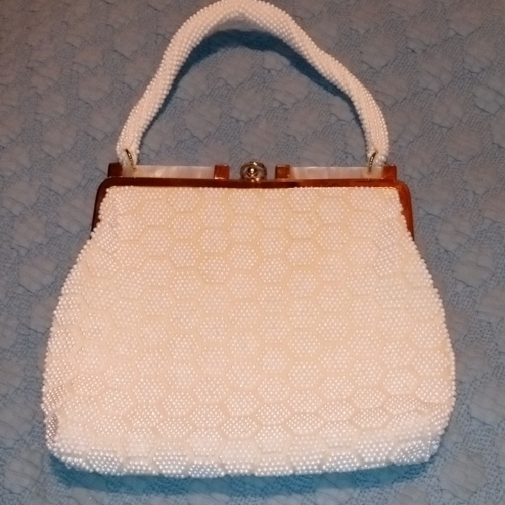 Source Unknown White Beaded Top-Handle Clutch - image 1